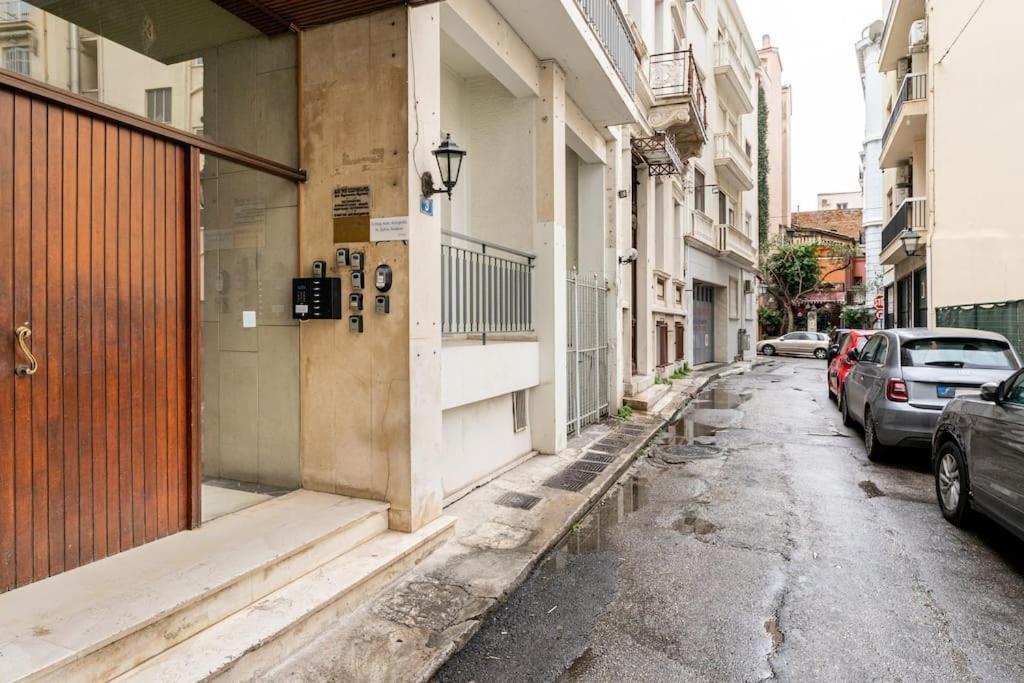 Downtown Cute Apt In The Heart Of Plaka Афины Экстерьер фото